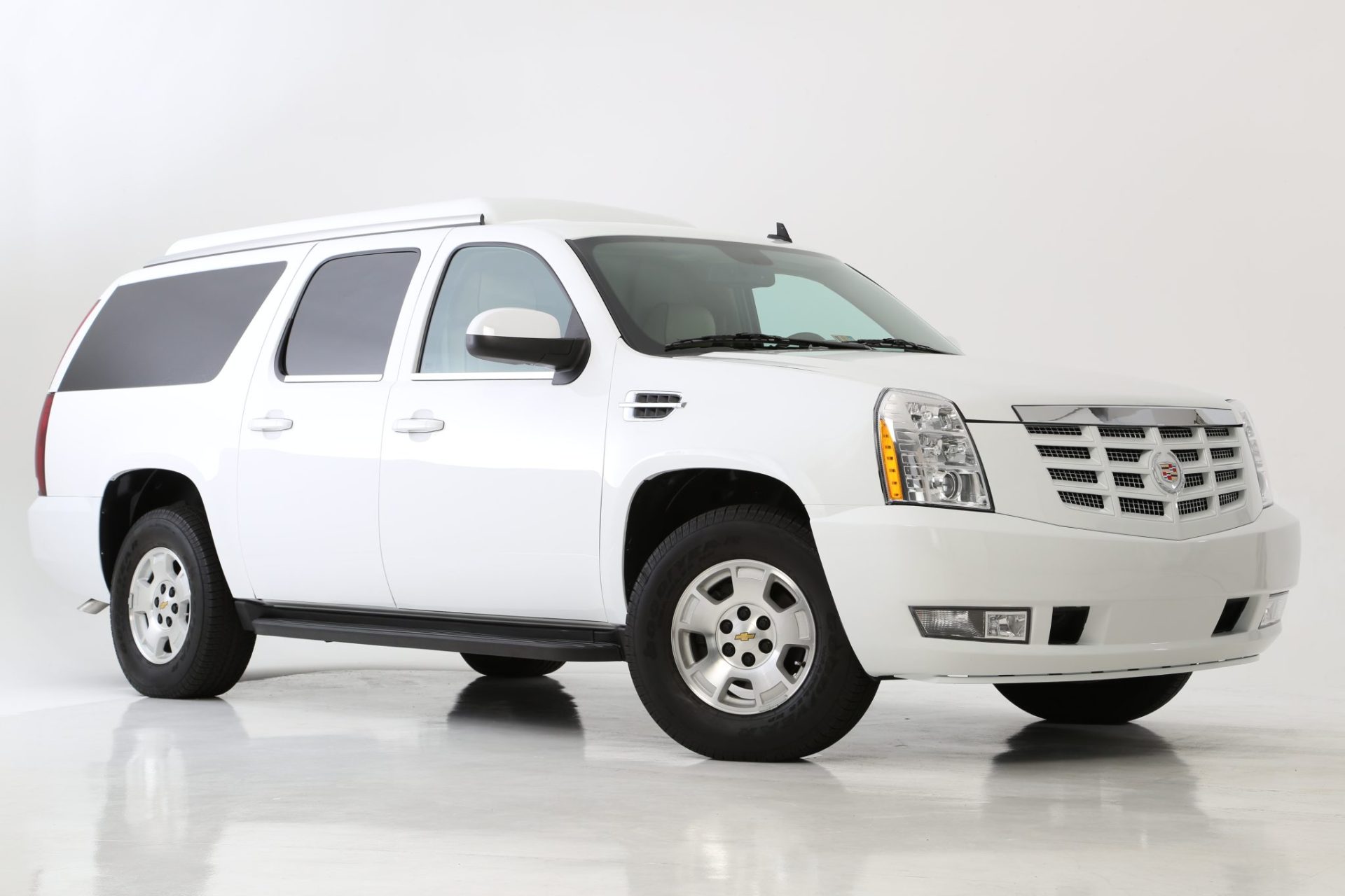 Cadillac Escalade ESV Executive Office Limousine - Exterior Photo #1