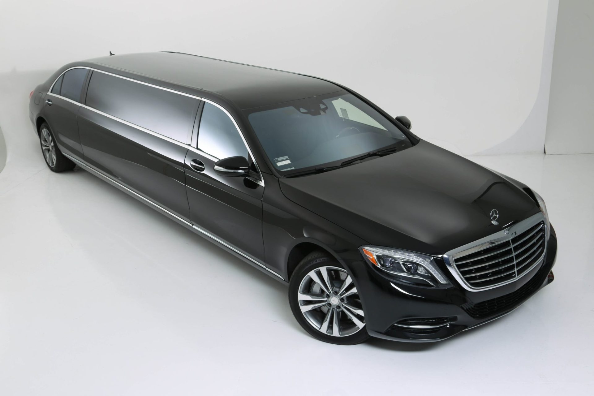 Mercedes Benz S-Class Stretched Limousine - Exterior Photo #7