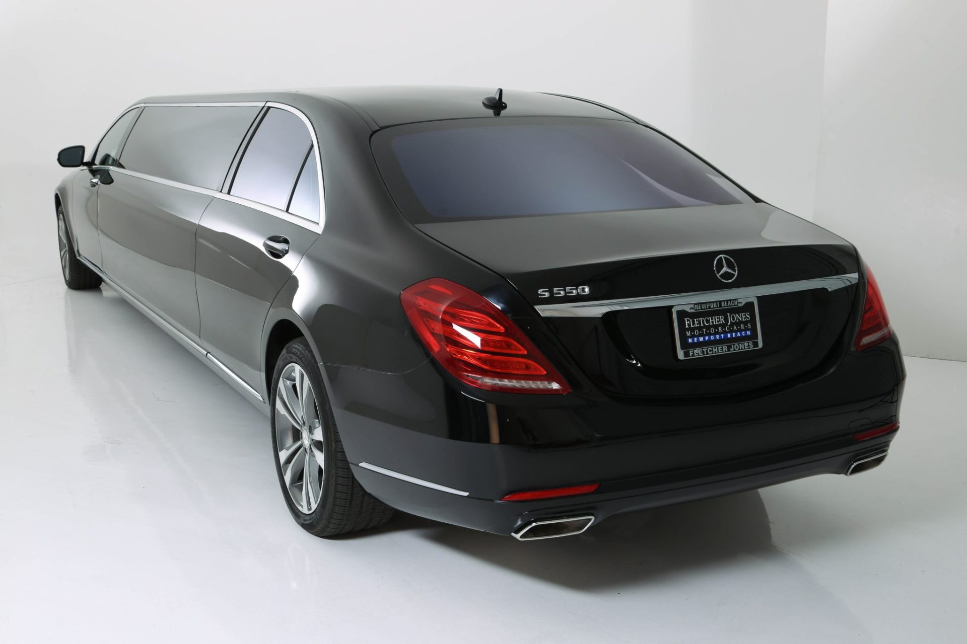 Mercedes Benz S-Class Stretched Limousine - Exterior Photo #11