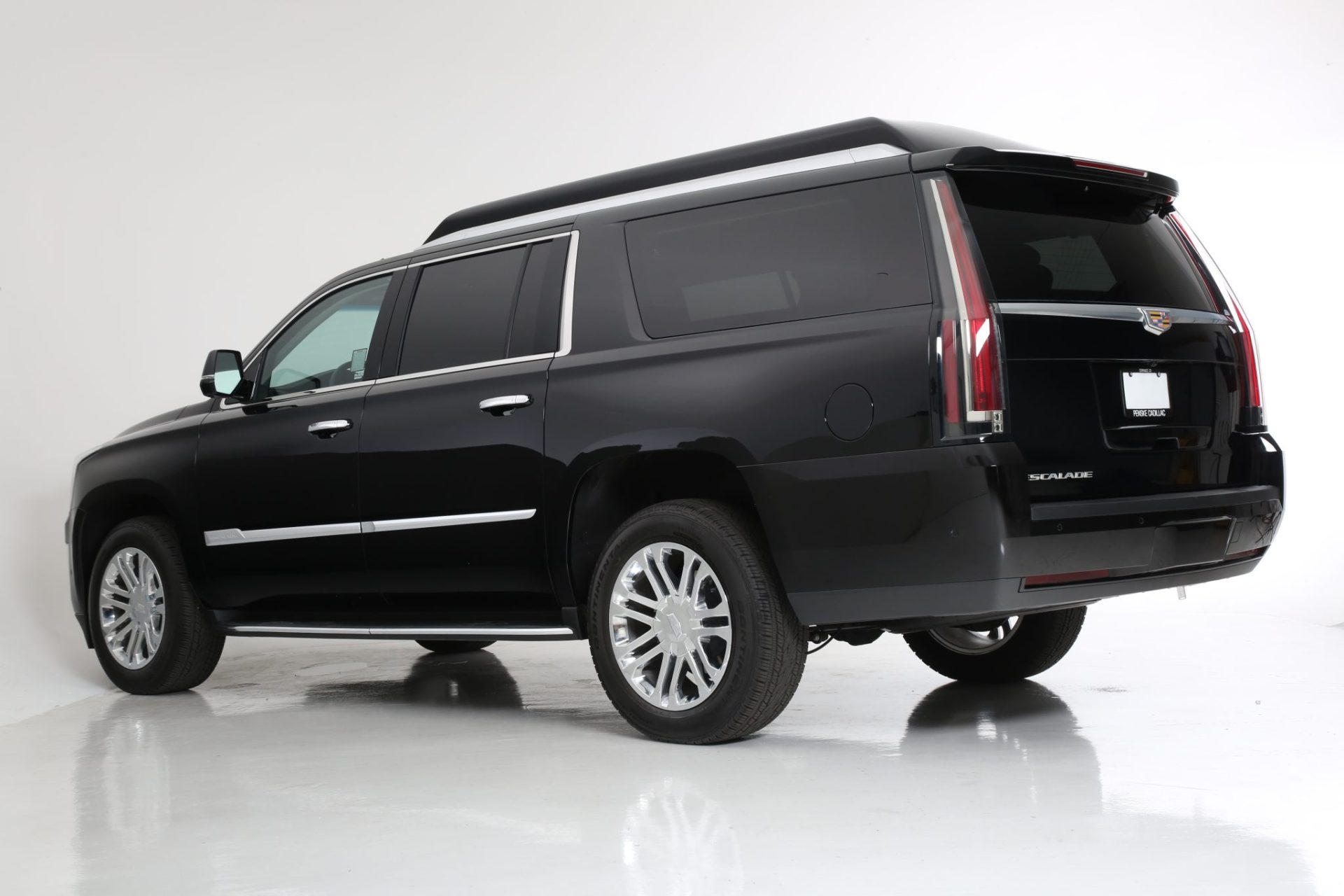 Cadillac Escalade ESV Limousine - Exterior Photo #6