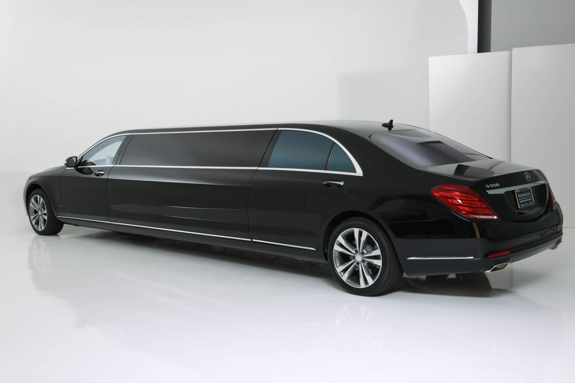 Mercedes Benz S-Class Stretched Limousine - Exterior Photo #14