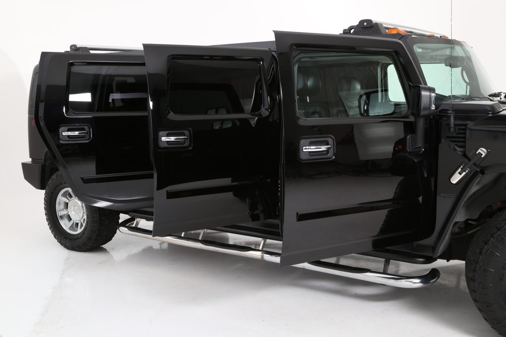 Hummer Custom 6-Door Limousine - Exterior Photo #11