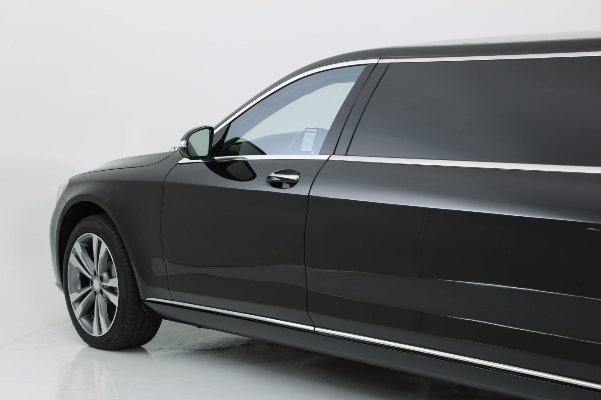 Mercedes Benz S-Class Stretched Limousine - Exterior Photo #19