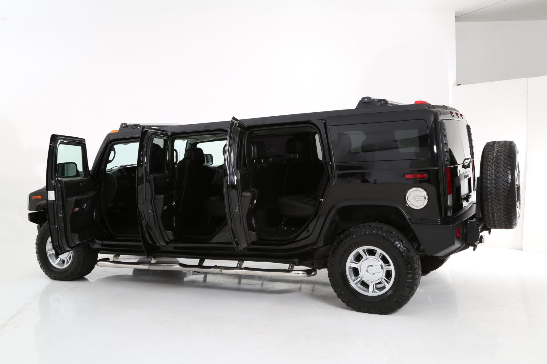 Hummer Custom 6-Door Limousine - Exterior Photo #17