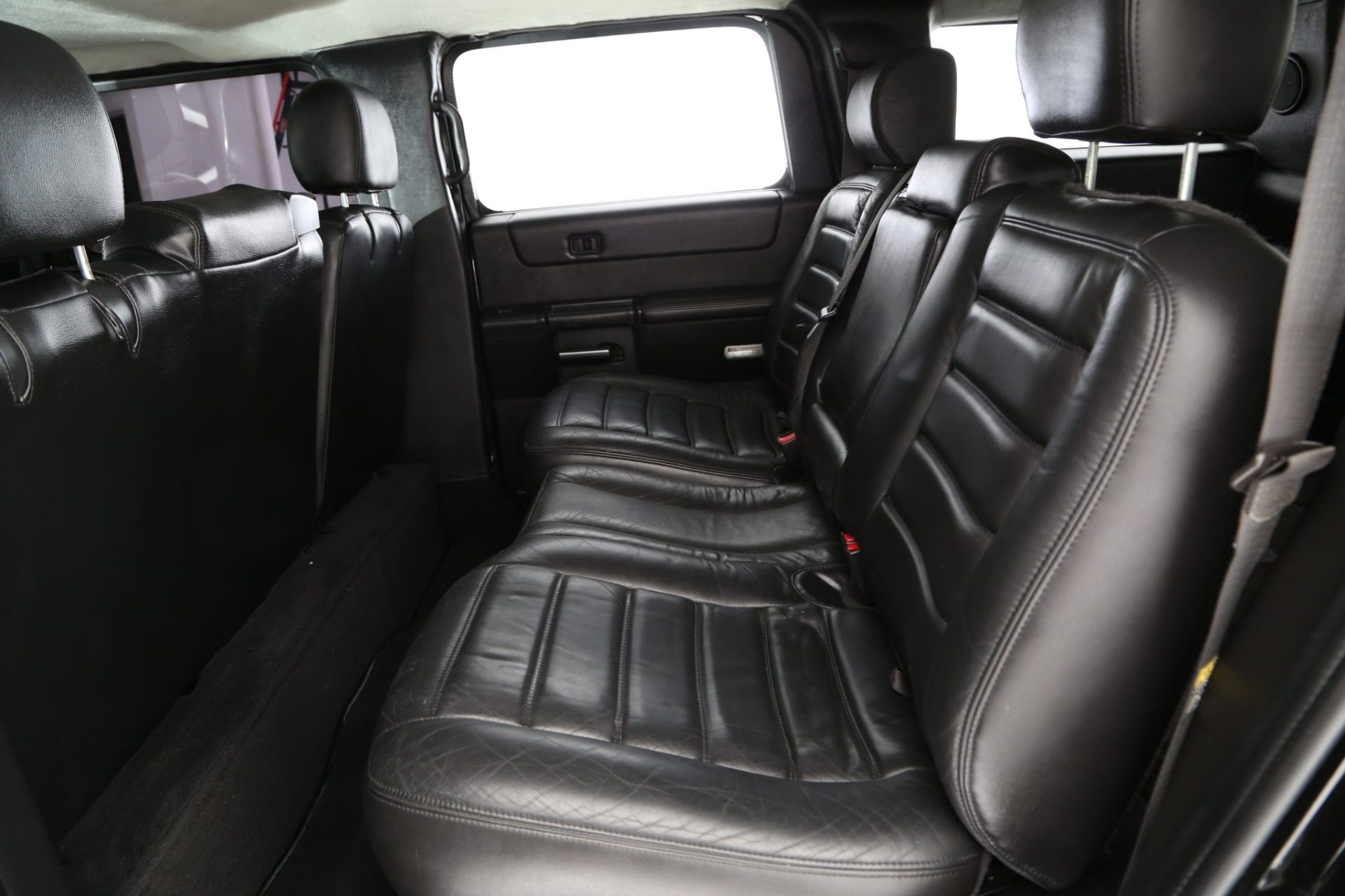 Hummer Custom 6-Door Limousine - Interior Photo #15